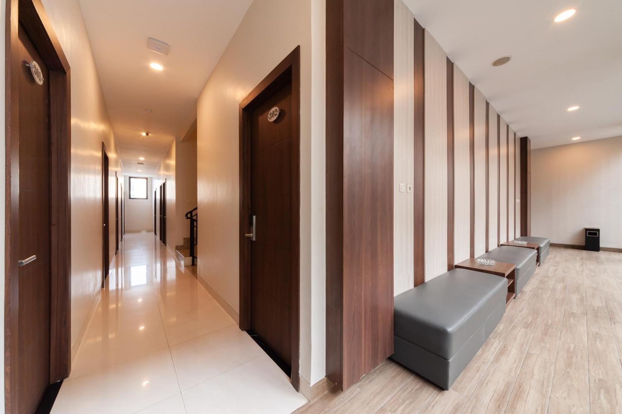 Urbanview Hotel Cengkareng Jakarta By Reddoorz Zewnętrze zdjęcie