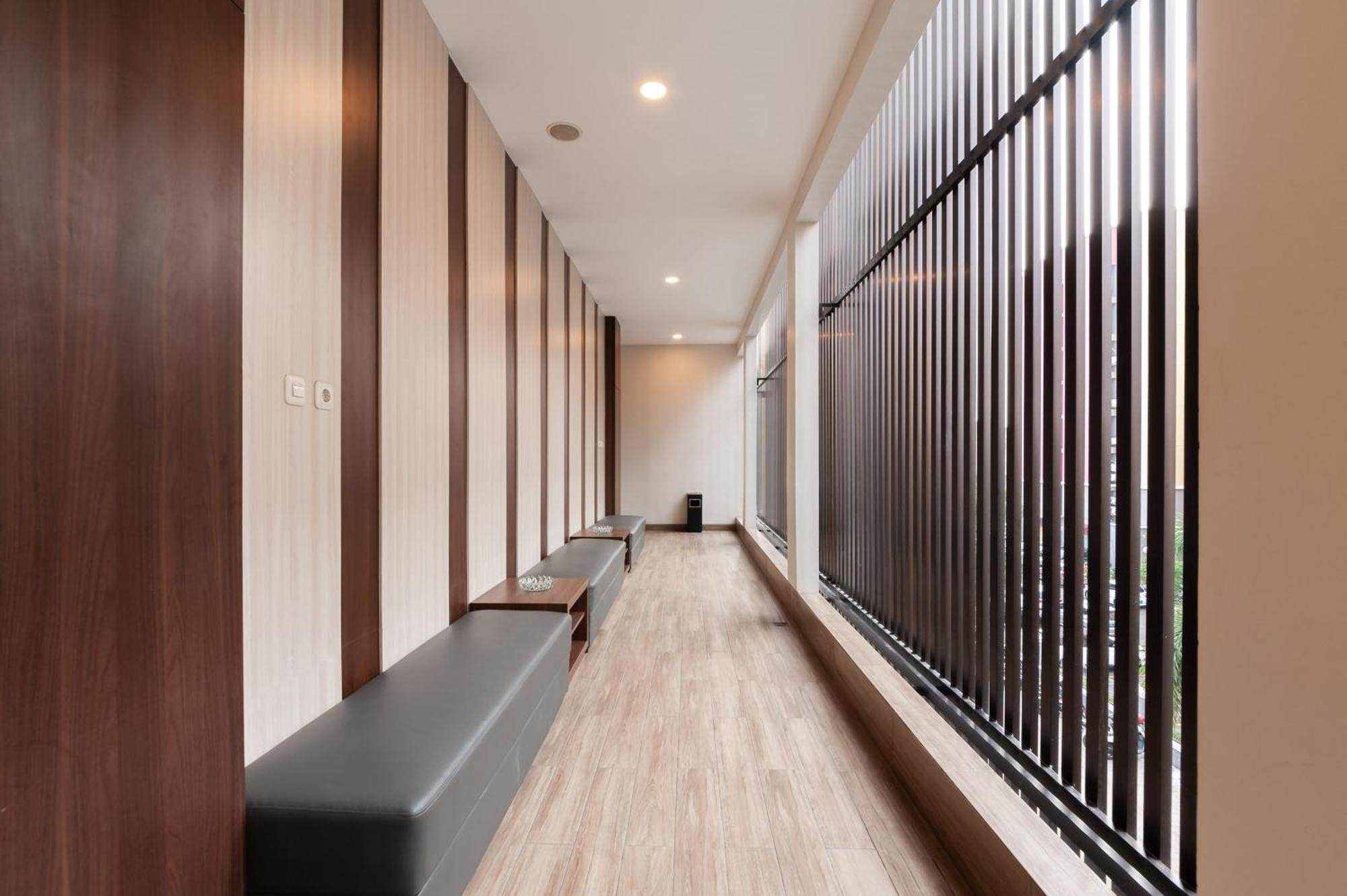 Urbanview Hotel Cengkareng Jakarta By Reddoorz Zewnętrze zdjęcie